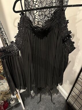 Haute Rogue Dress Black Lace-Trim Pleated Camisole Top Cold Shoulder